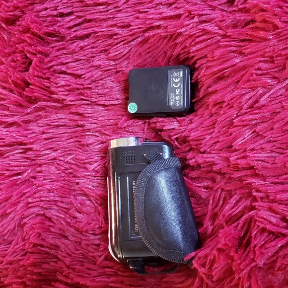 Cameras 📹 - Picture 2 of 4